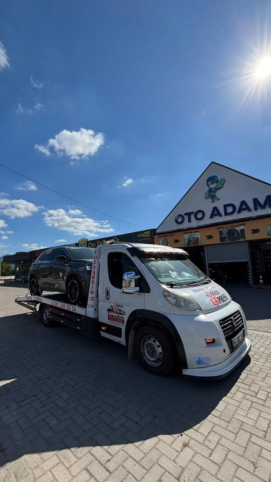 Arızalı aracın oto servis önüne çekiciyle teslim edilmesi